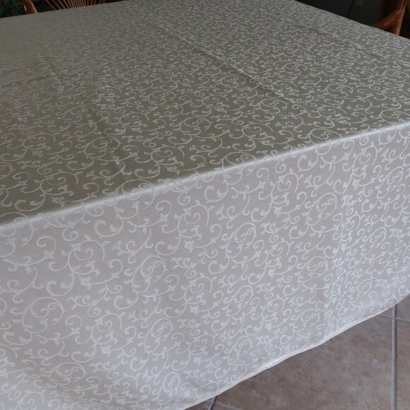 Lenox Opal Innocence 58" x 88" Oblong Tablecloth Champagne - Picture 1 of 7